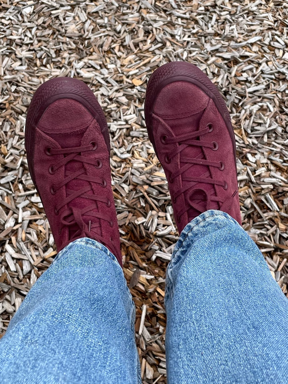 Converse Chuck Taylor All Star Hi in burgundy monochrome suede